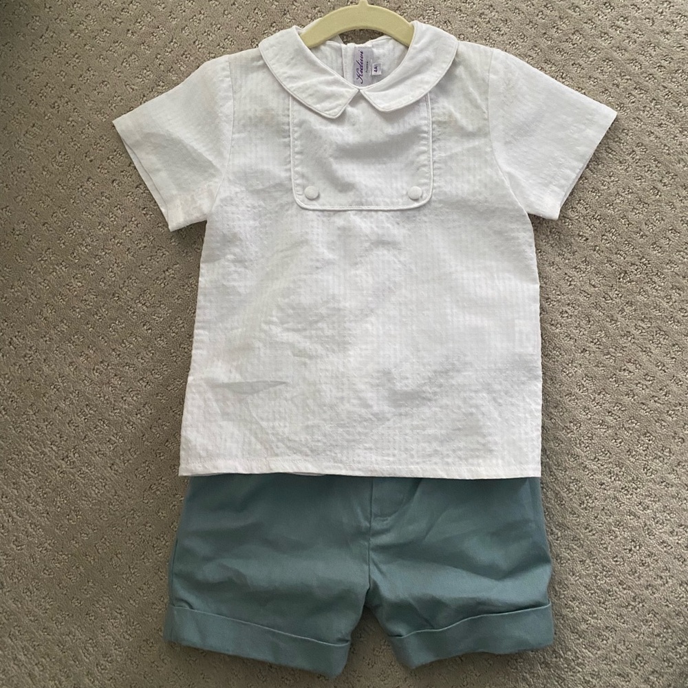 EUC Kidiwi France BOYS WHITE & GREEN SHORTS SET 4T
